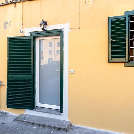 Livorno Yellow Apartament Near The Sea Экстерьер фото