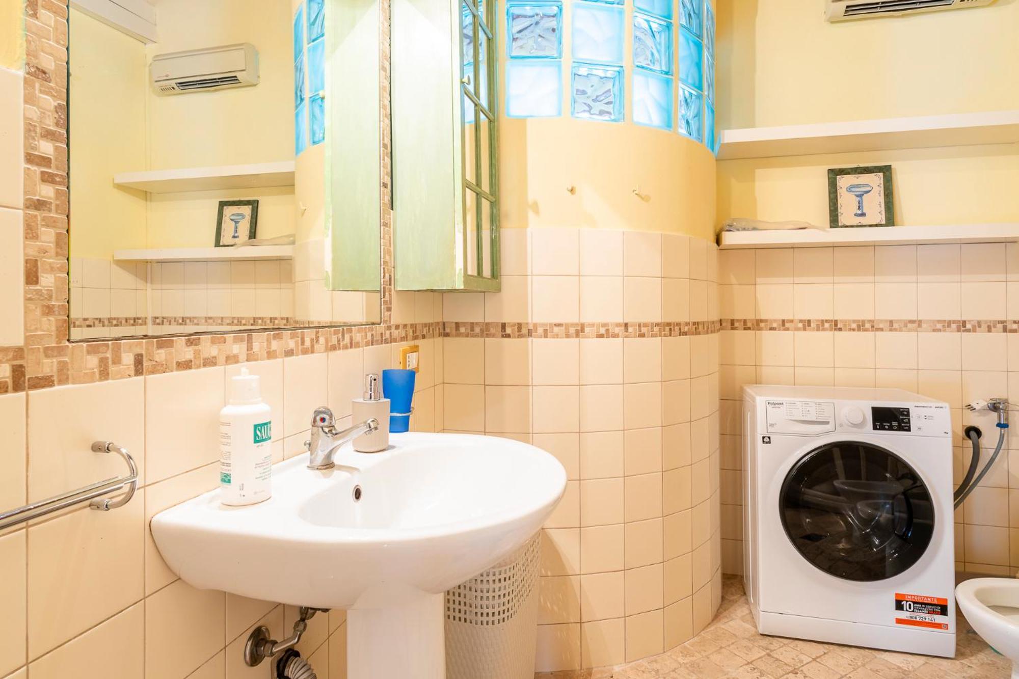 Livorno Yellow Apartament Near The Sea Экстерьер фото